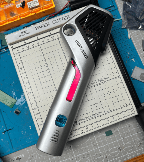 GJ-70 Laser Cannon 70W(Battery DC 16.8V 5Ah; Wavelength 974). Range 5 m. Battery life 5 years, with fast charging