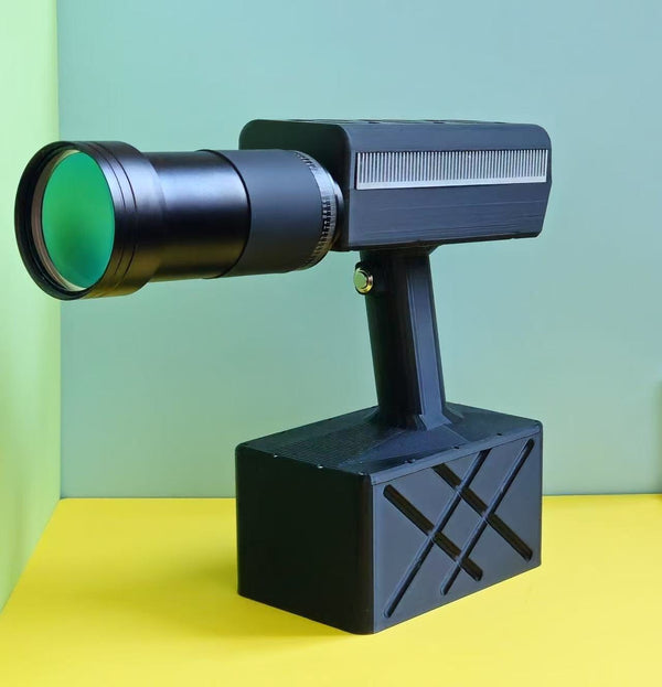 KX500-DIY Laser Cannon. Handheld 500W (Battery DC 46V 10Ah; Wavelength 915). Range 50 m. Battery life 5 years, with fast charging.